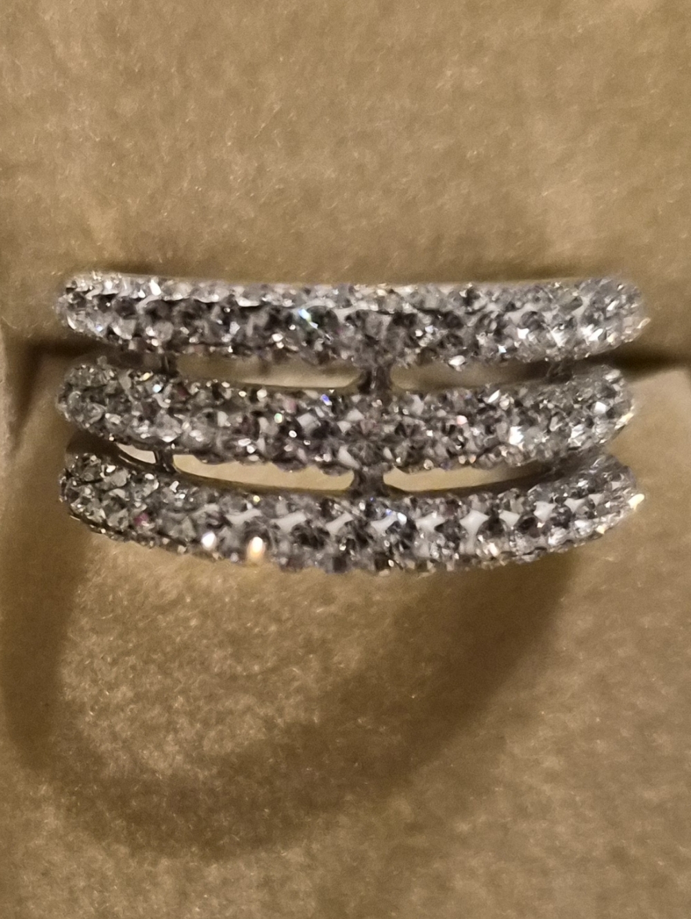 Silver Rhodium Ring - Picture 3 of 7